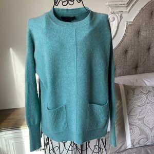 Tahari 100% Cashmere Aqua Crew Neck Sweater